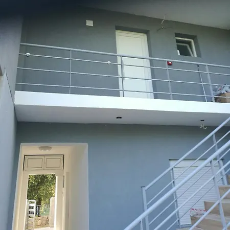 Irini's House Apartament *