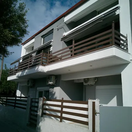Irini's House * Torone